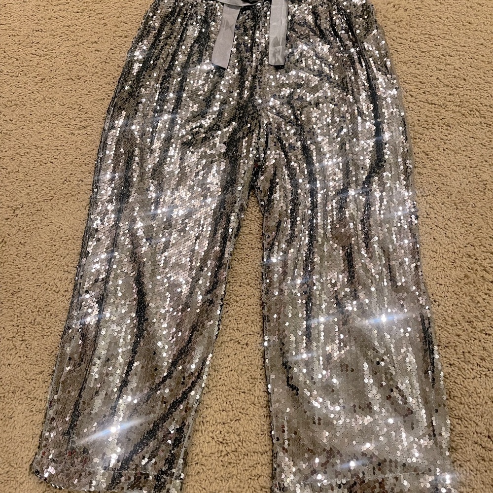 Bling capri joggers size small
